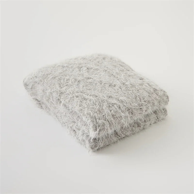Knitted Solid Color Blanket – Soft Microfiber Throw for Sofa & Bed