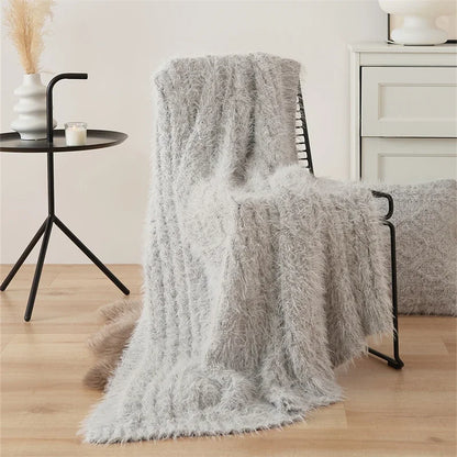 Knitted Solid Color Blanket – Soft Microfiber Throw for Sofa & Bed